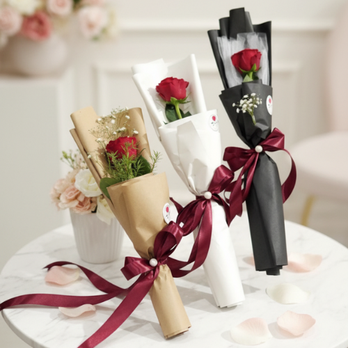 Tiny Romance – Single Rose Mini Flowers Bouquet